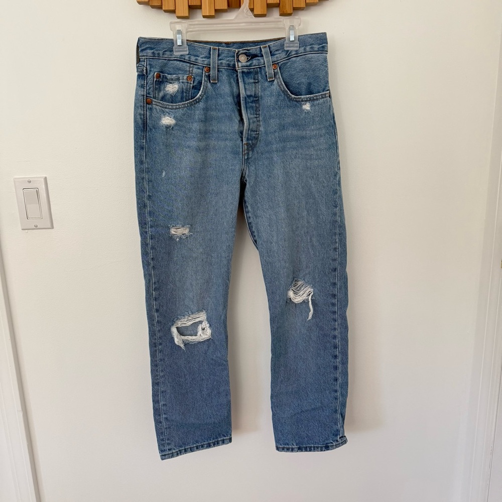 Levi's Women’s Cropped Straight Fit Distressed Blue Jeans, Size 26W/26L